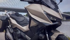 ‘Quái thú xe ga’ mới của Honda chính thức ra mắt với giá ‘mềm’, trang bị vượt xa cả SH và Air Blade