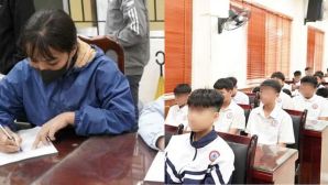 21 học sinh bị triệu tập vì chuẩn bị hung khí, hẹn đánh nhau, nguồn cơn chỉ từ 50 nghìn đồng