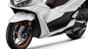 Tin xe máy 3/11: Honda PCX 160 phiên bản 2026 chính thức ra mắt, chất hơn SH Mode, giá 68 triệu đồng