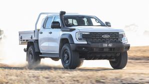 Ford Ranger SUPER DUTY sắp trình làng: ‘Siêu bán tải’ hạng nặng, sức kéo khủng 4,5 tấn