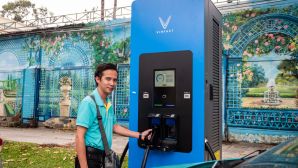 Hạ tầng xe điện bứt tốc: Hà Nội và TP.HCM xuất hiện loạt trạm sạc quy mô lớn
