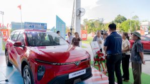 Vận hành ngon, chi phí cực thấp: Tài xế dịch vụ xuýt xoa vì ‘tìm ra chân lý’ với Limo Green