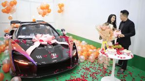 Cùng nhìn lại siêu xe McLaren Senna 50 tỷ của vợ chồng Mailisa - Hoàng Kim Khánh