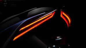 Tin xe 14/11: ‘Khắc tinh’ của Honda Vision ra mắt với trang bị át vía SH Mode, giá rẻ như Wave Alpha