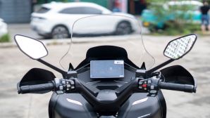 Tin xe hot 17/11: ‘Kẻ soán ngôi Honda SH’ ra mắt khách Việt với giá ‘rẻ như cho’, trang bị cực chất