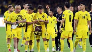 Malaysia 'làm liều' trước nguy cơ bị xử thua ĐT Việt Nam, AFC khuyên dừng lại trước khi quá muộn