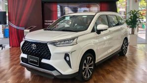Giá lăn bánh Toyota Veloz Cross cuối tháng 11/2025 ‘rẻ khó cưỡng’, đe dọa hạ gục Mitsubishi Xpander