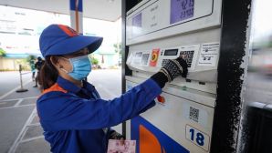 Giá xăng dầu hôm nay 27/11: Dự báo giá xăng dầu trong nước giảm, giá xăng dầu thế giới bật tăng