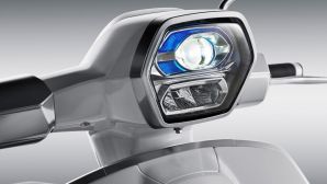 ‘Huyền thoại xe ga’ 175cc của Ý chính thức ra mắt giá 70 triệu đồng: Khắc chế cả Honda SH và SH Mode