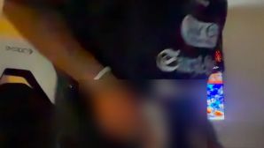 Xôn xao nam ca sĩ J bị bắt khẩn cấp