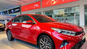 Giá xe Kia K3 lăn bánh cuối tháng 11/2025 ‘rẻ như cho’, quyết hạ gục cả Mazda3 và Hyundai Elantra