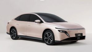 Điểm tin ô tô ngày 2/12/2025: Sedan hơn 370 triệu ‘đe nẹt’ Toyota Camry, SUV điện 510 triệu gây sốt