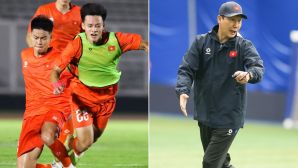 HLV Kim Sang-sik cảnh báo cầu thủ U22 Việt Nam, rụt rè trước trận gặp Lào ở SEA Games 33