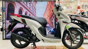 Bảng giá xe Honda Vision 2025 tháng 12/2025: Giảm 'sập sàn' do sắp cấm xe xăng, hút khách vì quá rẻ