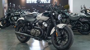 Ra mắt mẫu mô tô mới giá rẻ chỉ 70 triệu đồng, có ABS 2 kênh ăn đứt Yamaha Exciter và Honda Winner R