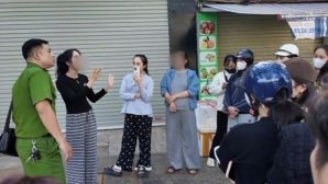 Hàng chục người livestream ‘vây’ cửa hàng vì chủ hụi bỗng mất liên lạc, hé lộ diễn biến khó lường