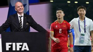 Điểm tin BĐVN 4/12: HLV Kim Sang-sik nhận cảnh báo tại SEA Games; LĐBĐ Malaysia 'đầu hàng' FIFA?