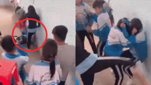 Gia đình nữ sinh lớp 7 bị đánh hội đồng quyết định chuyển trường cho con: ‘Con lúc vui, lúc nằm khóc’