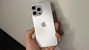 Đây là chiếc iPhone Pro Max giá rẻ nhất Việt Nam trong tháng 12, có trang bị xịn hơn cả iPhone 17 Pro Max