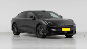 Sedan hybrid 530 mã lực giá 618 triệu:  ‘Chung mâm’ với Toyota Camry, siêu tiết kiệm xăng