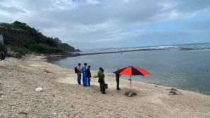 Quảng Ngãi: Phát hiện thi thể nam giới đã phân huỷ nặng trôi dạt bờ biển, tiến hành xác minh danh tính?