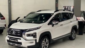 Bảng giá lăn bánh Mitsubishi Xpander Cross cập nhật giữa tháng 12/2025 đang 'cực hời' cho khách Việt