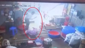 Hiện trường ám ảnh chồng chém vợ rồi tự đâm vào mình ở Tây Ninh: Làm rõ nguyên nhân đau lòng?