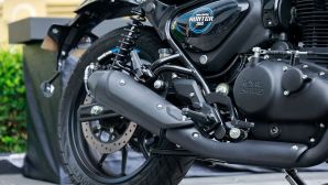 Tin xe 15/12: Ra mắt ‘vua côn tay’ 350cc mới giá 88 triệu đồng, ‘đè bẹp’ Winner R và Yamaha Exciter