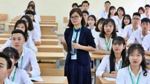 Thưởng Tết đại học gây chú ý tại TPHCM: Có nơi chi quỹ hàng chục tỷ, giảng viên nhận tới 70-80 triệu/người