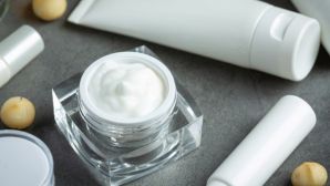 Bộ Y tế ra lệnh thu hồi khẩn một loại kem trắng da ‘quen mặt’ trên thị trường vì phát hiện chất cấm nguy hiểm