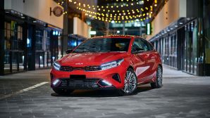 Quên Mazda3 và Hyundai Elantra đi, Kia K3 đang có giá lăn bánh ở mức cực ‘mềm’ giữa tháng 12/2025