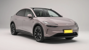 SUV điện công suất 326 mã lực ra mắt: Nội thất phối màu độc đáo, giá hơn 800 triệu đồng