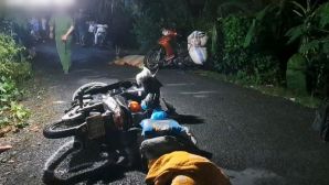 Hiện trường 2 xe máy va chạm trực diện ở Đồng Tháp khiến người phụ nữ tử vong: Hé lộ nguyên nhân ban đầu