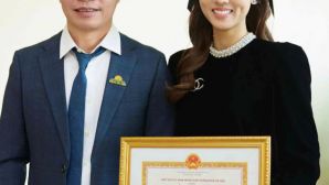 Vợ NSND Công Lý đính chính tin đồn thất thiệt, hé lộ hoàn cảnh sống hiện tại không mấy dưa dả