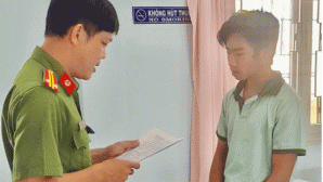 Bệnh viện lập tức báo công an khi thấy bé gái lên chức mẹ ở tuổi 15, hé lộ danh tính cha đứa bé?