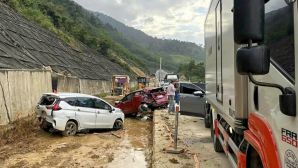 Camera ghi lại diễn biến xe tải tông liên hoàn 11 xe trên cao tốc La Sơn - Túy Loan, làm rõ nguyên nhân? 