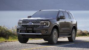 Giá lăn bánh Ford Everest đầu tháng 1/2026: Cực hấp dẫn, áp đảo Toyota Fortuner và Hyundai Santa Fe