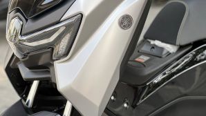 Yamaha chính thức mở bán ‘vua xe ga’ 155cc mới giá 69 triệu đồng: Khách Việt ồ ạt săn đón vì quá đẹp