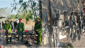 Phát hiện 23 thanh niên với 42 khẩu súng bắn đạn nhựa đang tụ tập ‘đánh trận giả’ gây hoang mang