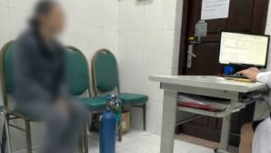 Nữ sinh 20 tuổi đi khám tâm thần: Cấp 2 đã thử bóng cười, mang 1 thứ đến viện khiến bác sĩ sốc nặng