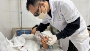 Thiếu niên 15 tuổi nhập viện trong tình trạng nguy kịch vì pháo tự chế, đối mặt di chứng suốt đời