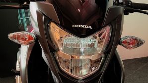 Honda chính thức ra mắt ‘vua côn tay’ 163cc với giá 59 triệu đồng: 'Chơi tất tay' với Yamaha Exciter
