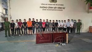 Hàng chục thanh niên hỗn chiến như phim hành động ở TPHCM, 14 người vướng vòng lao lý