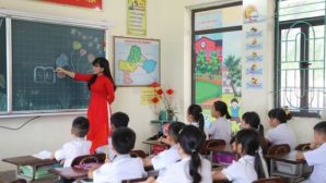 Tuổi nghỉ hưu giáo viên từ 2026 thay đổi ra sao theo Luật Nhà giáo 2025? Nhiều thầy cô đặc biệt quan tâm