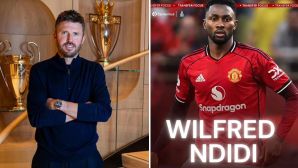 HLV Carrick tăng tốc trên TTCN, Man United chiêu mộ 'siêu máy quét' trở lại Ngoại hạng Anh?