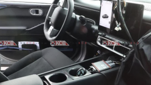 Hyundai Tucson thế hệ mới ‘lột xác’ về nội thất: Màn hình 17 inch, công nghệ tiệm cận xe sang