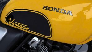 Tin xe cuối tuần: ‘Vua côn tay’ 150cc mới tinh của Honda về Việt Nam, chất hơn Winner R, giá hấp dẫn