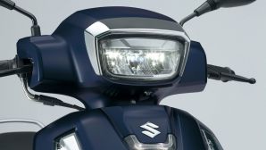 Suzuki chính thức ra mắt ‘xe ga quốc dân’ 125cc mới giá 61 triệu đồng: 'Chơi tới bến' Honda SH Mode