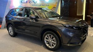 Honda CR-V nhận ‘siêu ưu đãi’ đưa giá lăn bánh hạ xuống hấp dẫn cuối tháng 1/2026, hạ gục Mazda CX-5