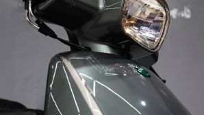 Suzuki chính thức ra mắt ‘vua xe ga’ 125cc mới giá 58,8 triệu đồng: Thiết kế ‘nét’ hơn Honda SH Mode